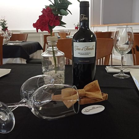 Pension Restaurante Casablanca Torreperogil Екстериор снимка