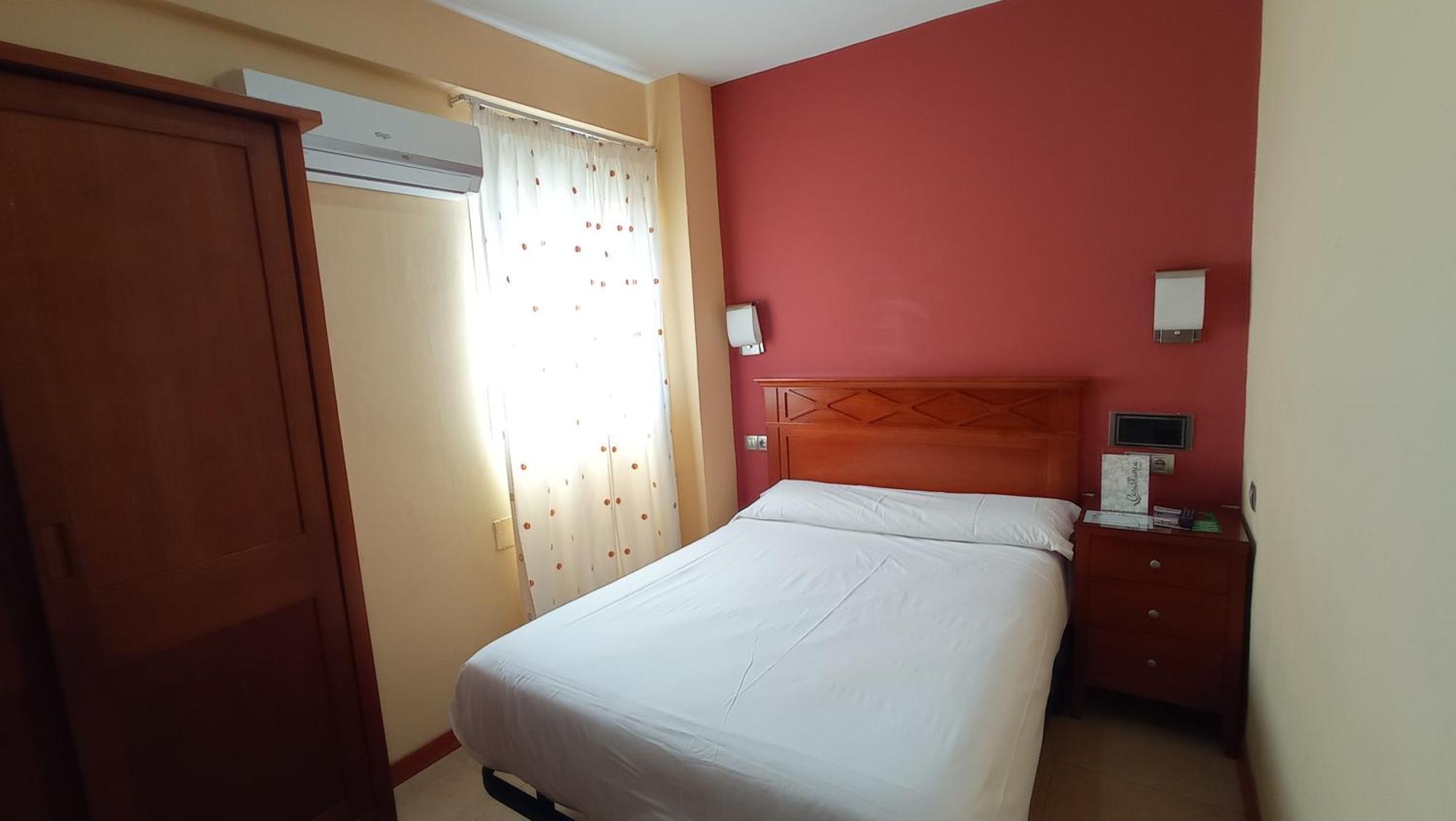 Pension Restaurante Casablanca Torreperogil Стая снимка