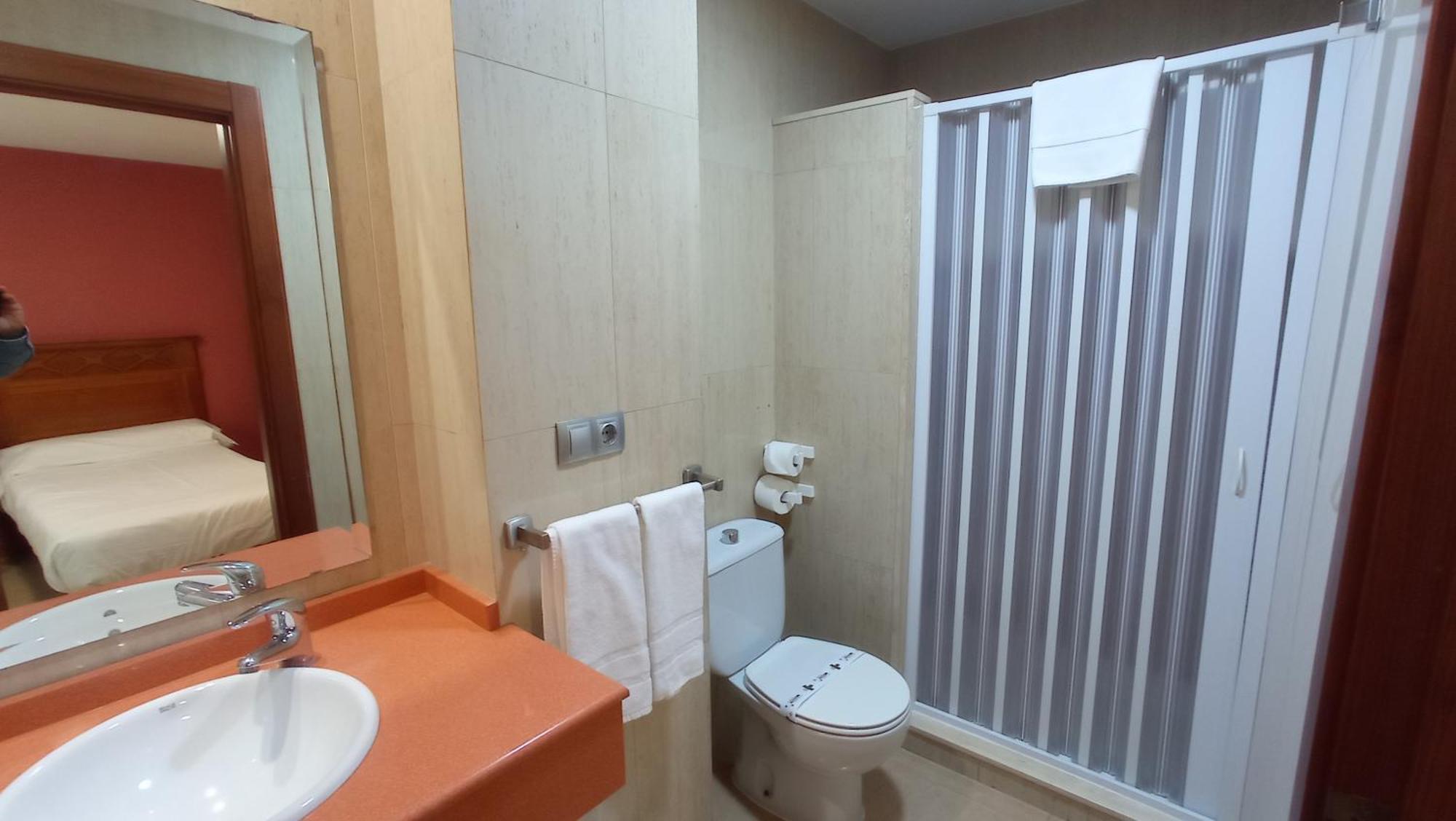 Pension Restaurante Casablanca Torreperogil Стая снимка