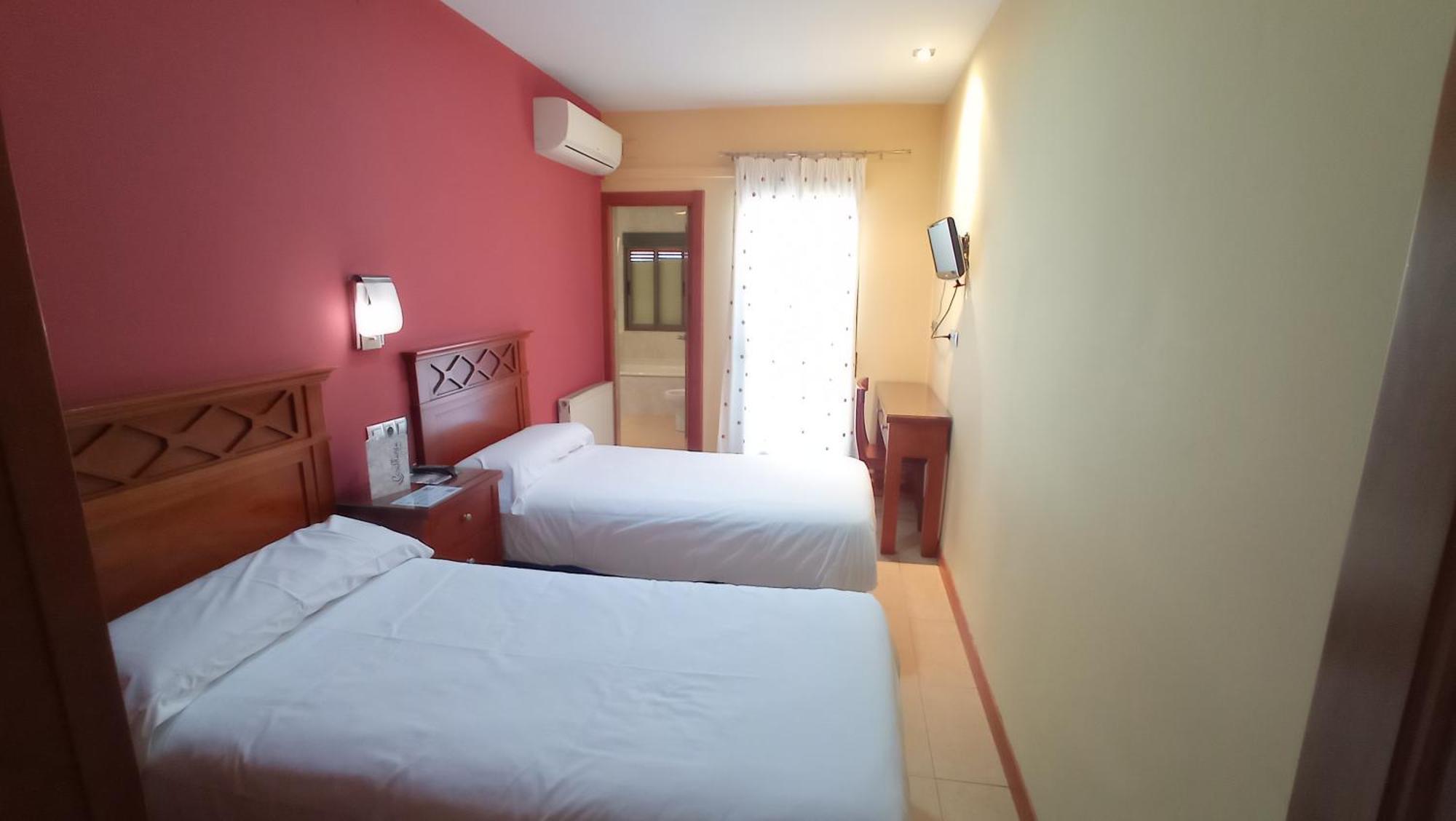 Pension Restaurante Casablanca Torreperogil Стая снимка