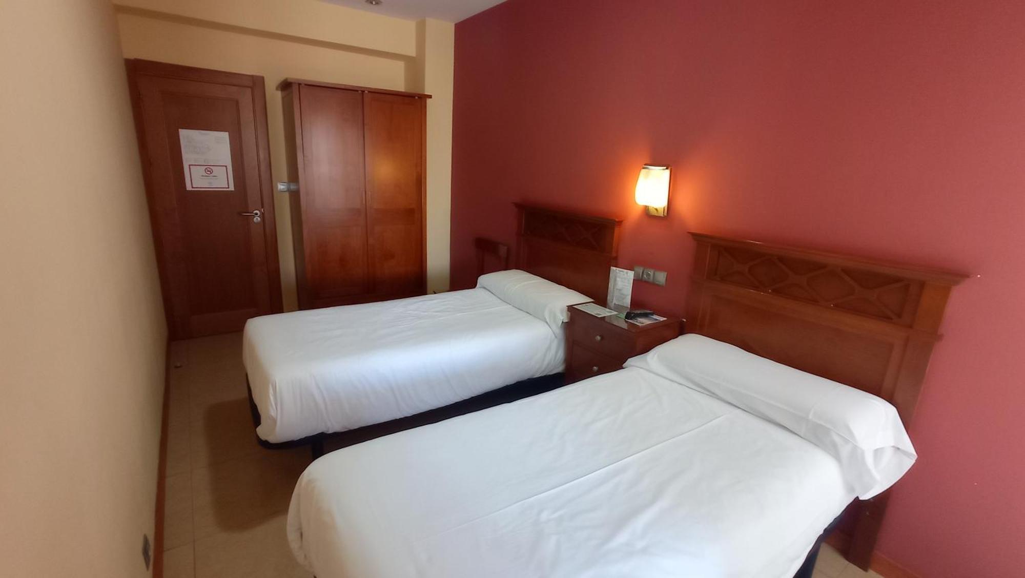 Pension Restaurante Casablanca Torreperogil Стая снимка