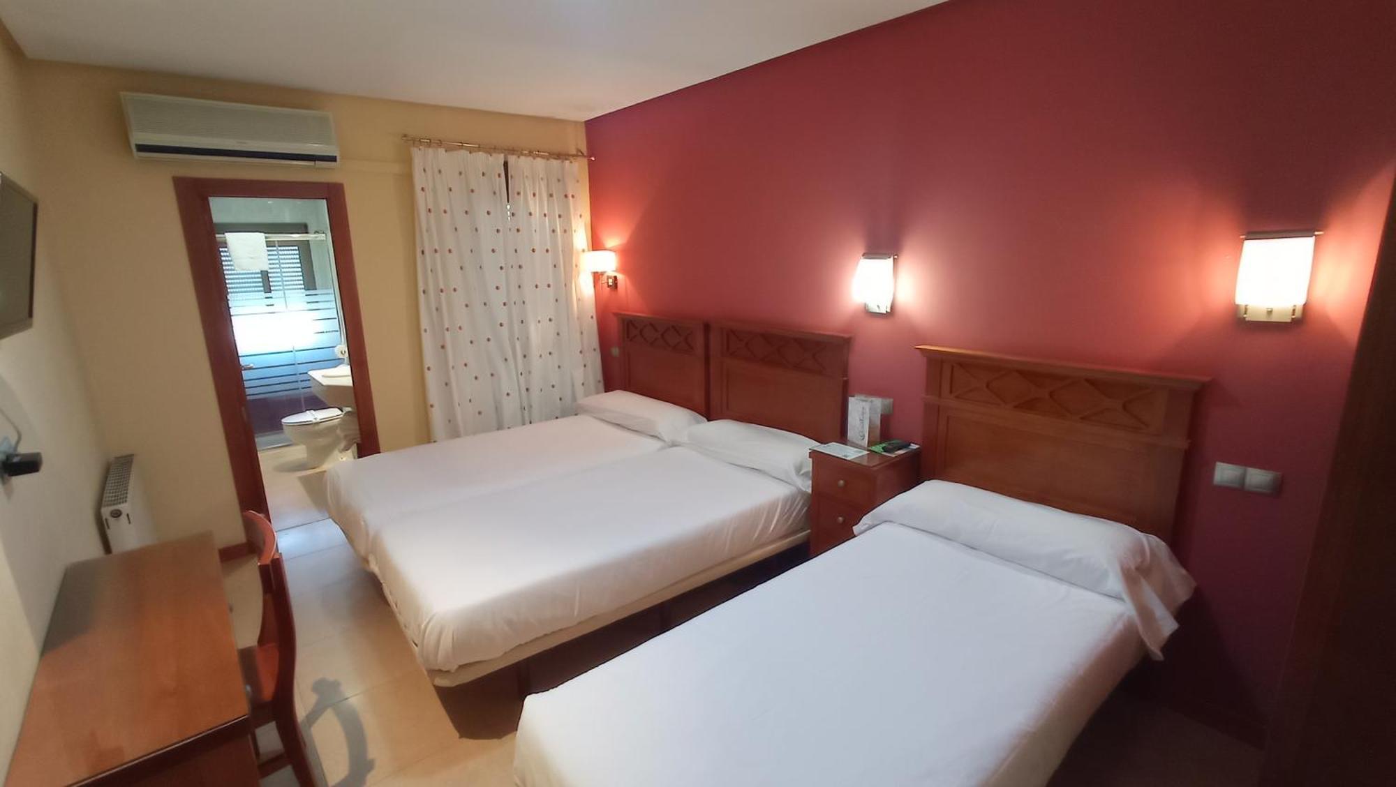 Pension Restaurante Casablanca Torreperogil Стая снимка
